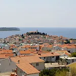 Διαμέρισμα By B&d
