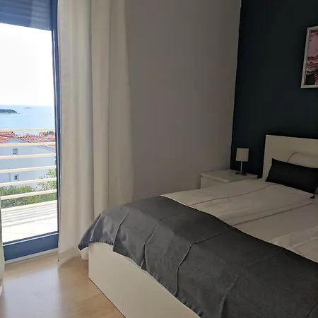 Appartement By B&d Primošten